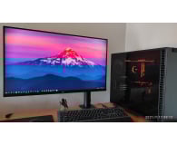 LG UltraFine 32UN880-B Ergo 4K HDR - Marek