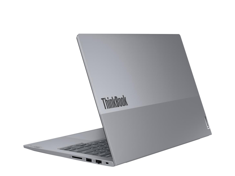 Komfortowa klawiatura i intuicyjny touchpad