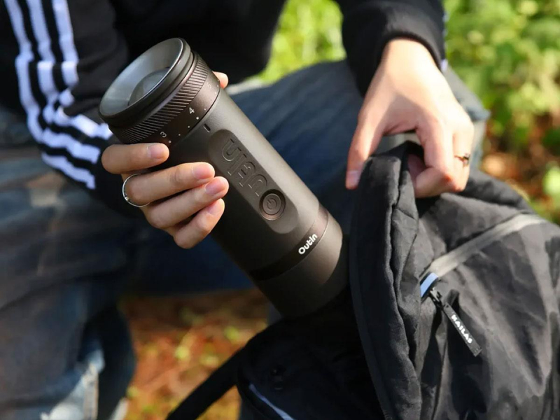 Outin Przenośny młynek do kawy FinoCoffee Brązowy