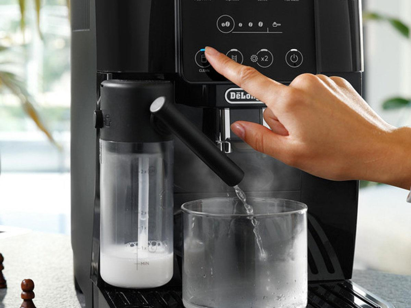 DeLonghi EKSPRES CIS. DeLonghi ECAM22.360.W