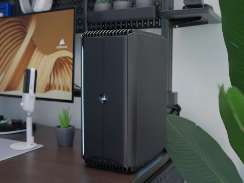 Corsair ONE i600 PC Core Ultra 7/32GB/1TB/GeForce RTX 5070/Win11
