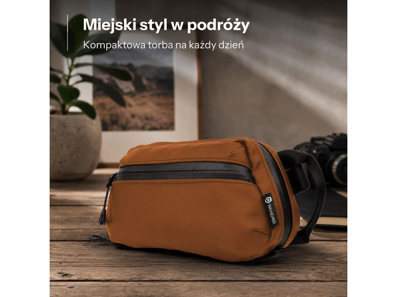 WANDRD Tech Bag Medium Sedona Orange