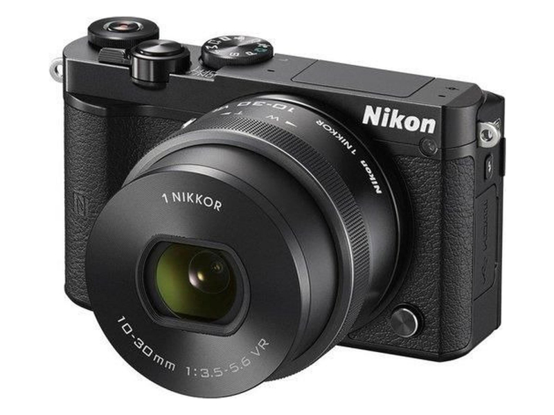 Nikon APARAT FOT NIKON J5 BLACK + 10-30