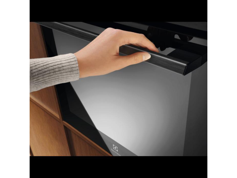 Electrolux LOB8S38Z SteamPro Elektryczny parowy Steamify Czarny A++