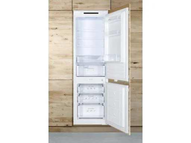 Amica BK3045.4 wnętrze