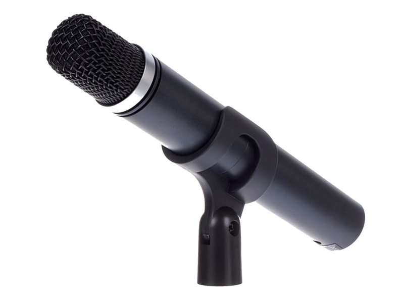 AKG C1000S