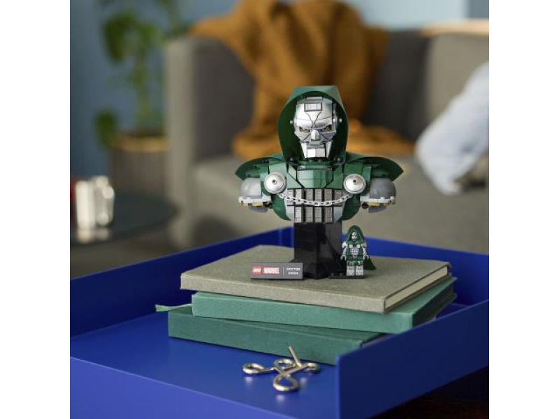 LEGO Marvel 76345 Popiersie Doktora Dooma
