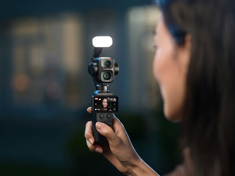 DJI Osmo Pocket 4 Vlog Combo