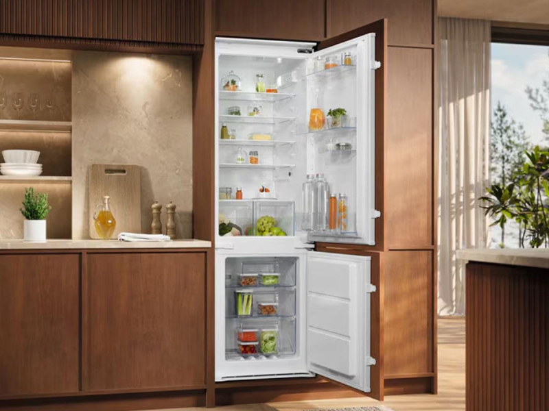 Electrolux LNT6NE18S TwinTech 177,2cm 35dB Zawiasy Ślizgowe 257L