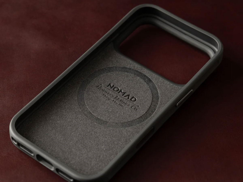 Nomad Modern Leather Case do iPhone 18 Pro Max / 17 Pro Max MagSaf