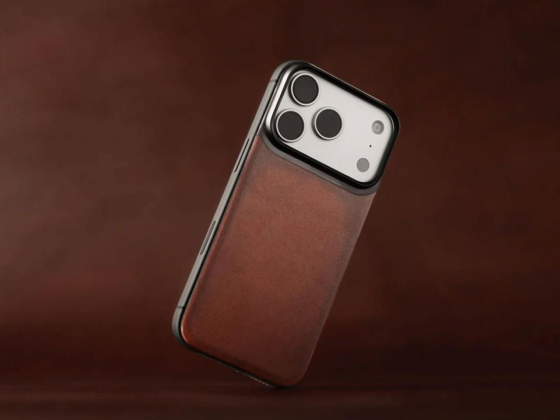 Nomad Magnetic Leather Back iPhone 18 Pro Max / 17 Pro Max MagSafe