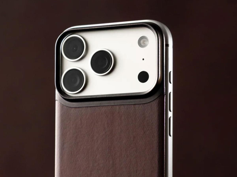 Nomad Magnetic Leather Back iPhone 18 Pro Max / 17 Pro Max MagSafe