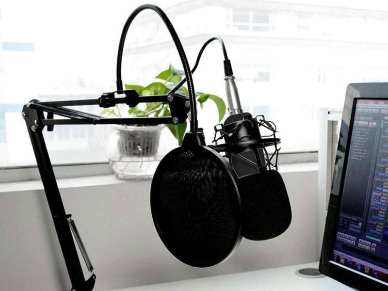 Media-Tech Mikrofon studyjny z zestawem akcesoriów pojemnościowy MT397K