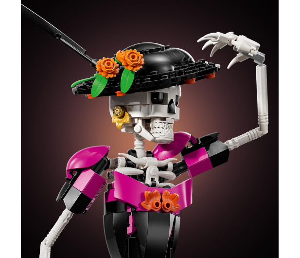 LEGO IDEAS 21372 Lady Catrina - 1547390 - zdjęcie 10