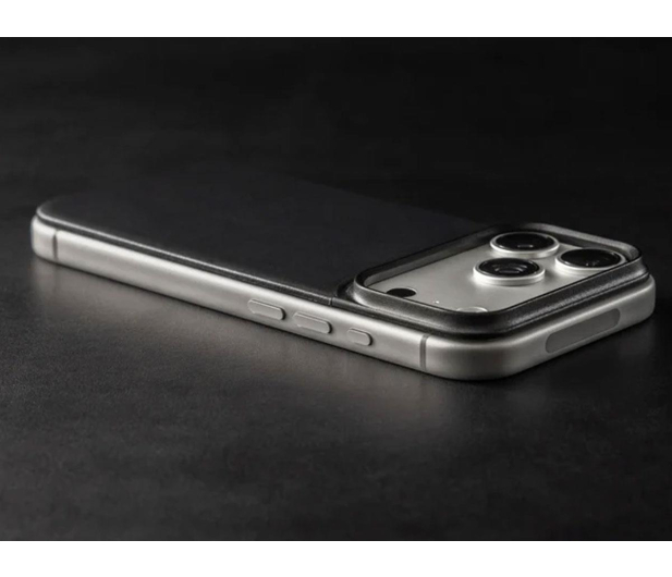 Nomad Magnetic Leather Back iPhone 18 Pro Max / 17 Pro Max MagSafe - 1586588 - zdjęcie 7