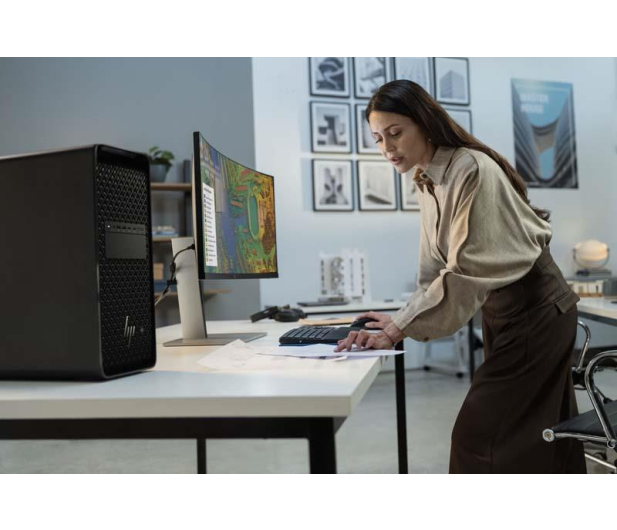 HP Z4 G6i Xeon 634/32GB/1TB/Win11P DVD - 1599106 - zdjęcie 9