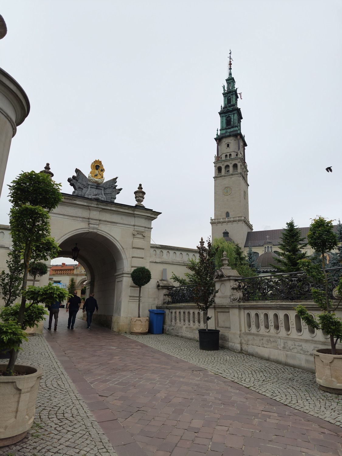 Zdjęcie automatyczne z aparatu głównego OPPO Find X9